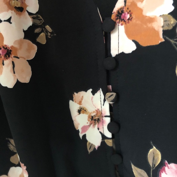 Dynamite floral crop top with tied waist - Picture 3 of 6